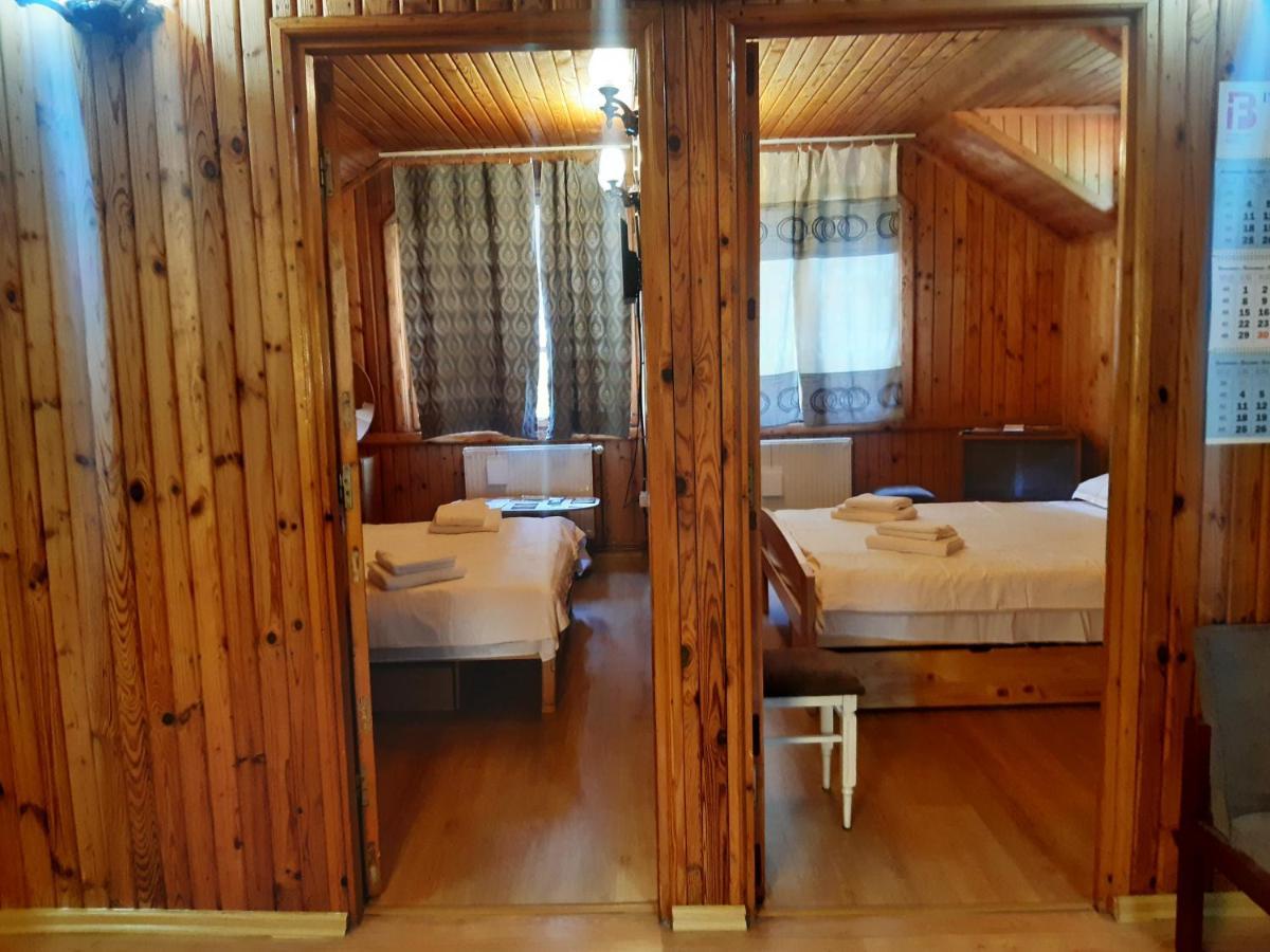 Rustic Regal Apartman Sinaia Kültér fotó