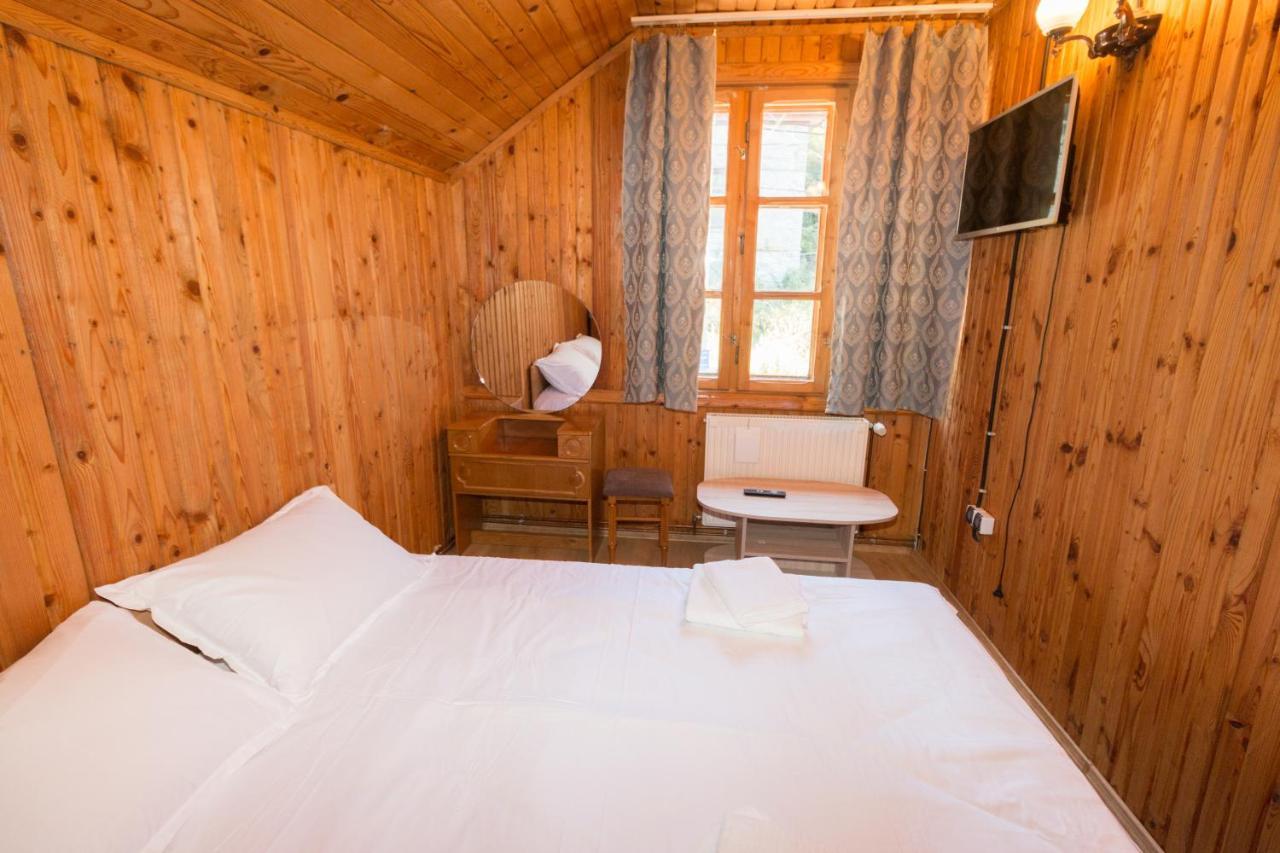 Rustic Regal Apartman Sinaia Kültér fotó